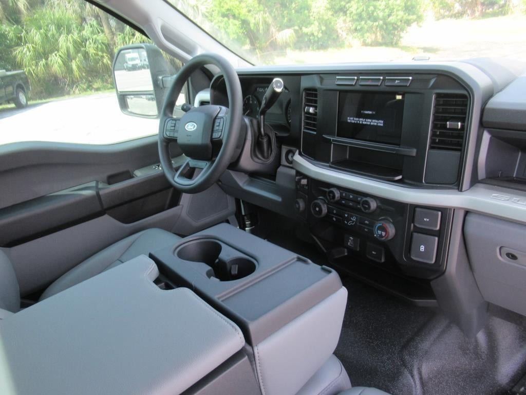 2024 Ford Super Duty F-350 DRW XL