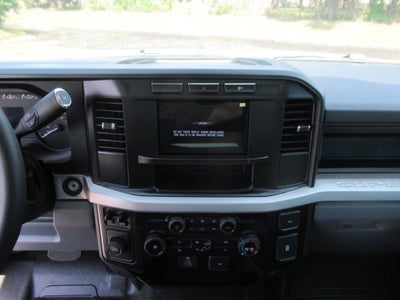 2024 Ford Super Duty F-350 DRW XL