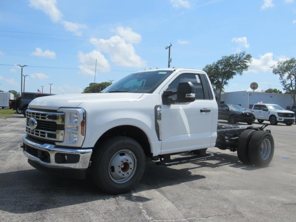 2024 Ford Super Duty F-350 DRW XL