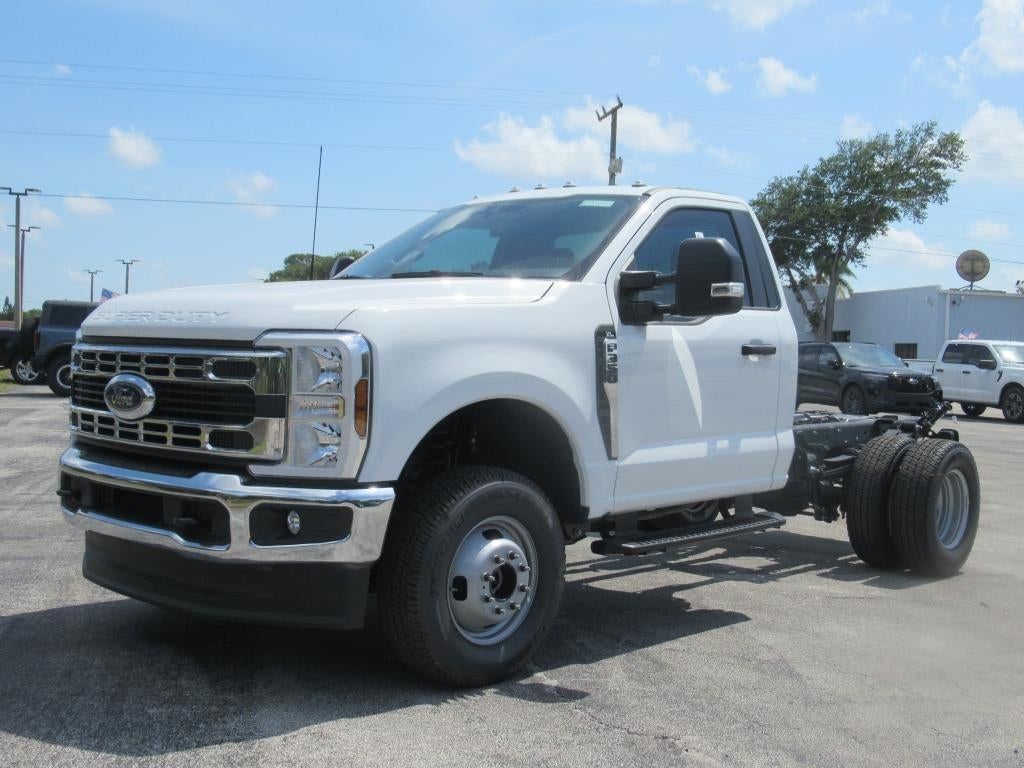 2024 Ford Super Duty F-350 DRW XL