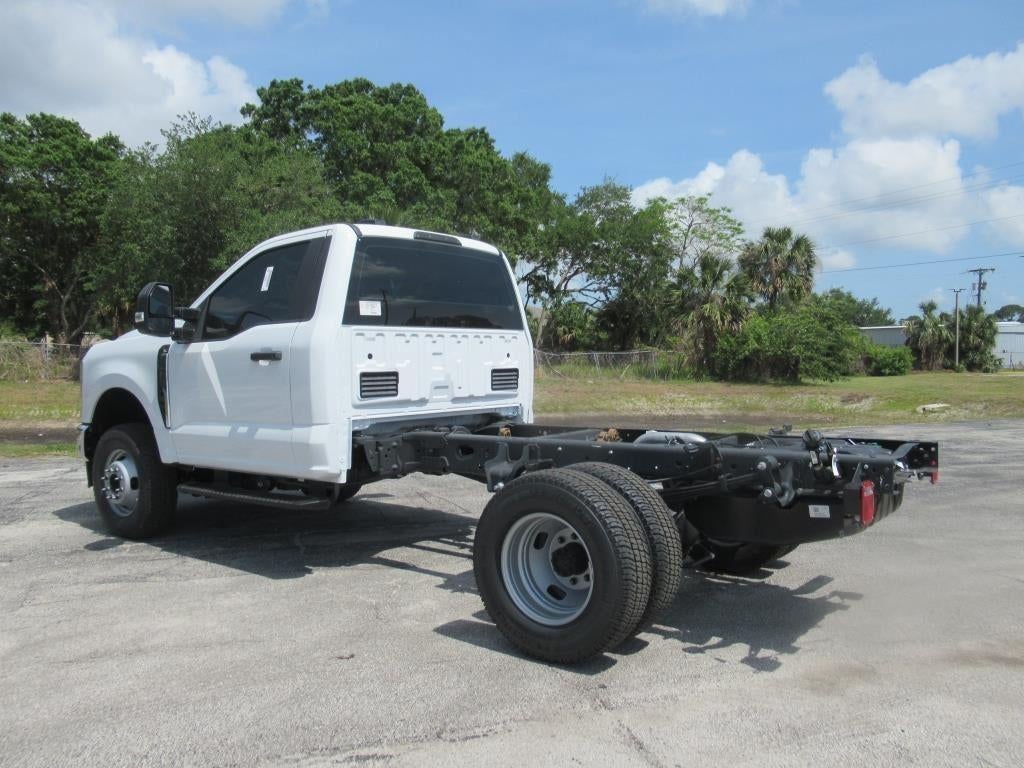 2024 Ford Super Duty F-350 DRW XL