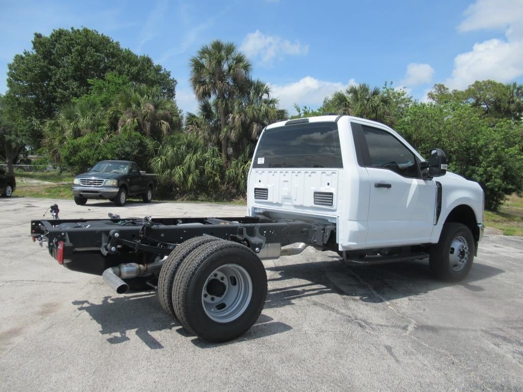 2024 Ford Super Duty F-350 DRW XL