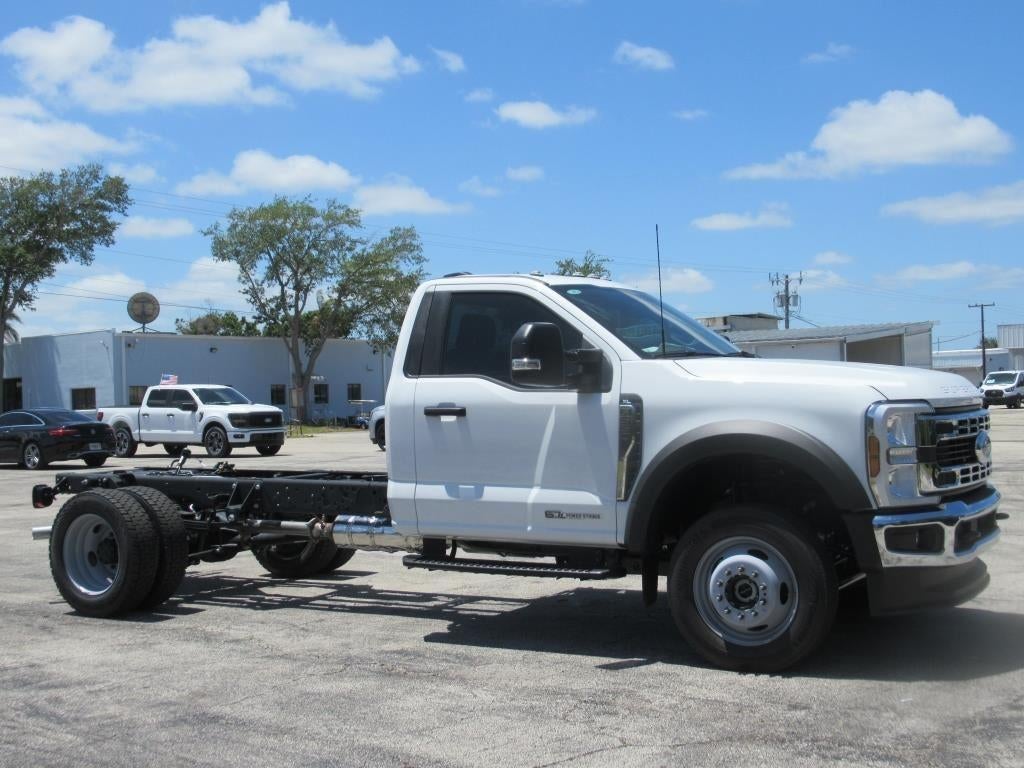 2024 Ford Super Duty F-550 DRW XL