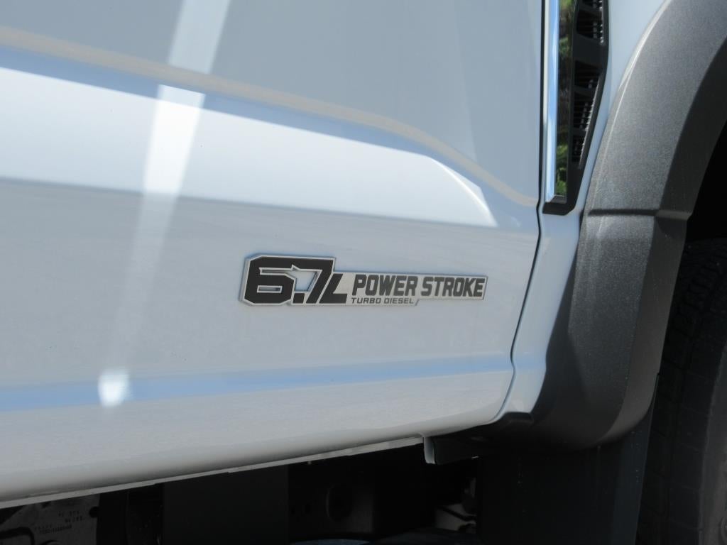 2024 Ford Super Duty F-550 DRW XL