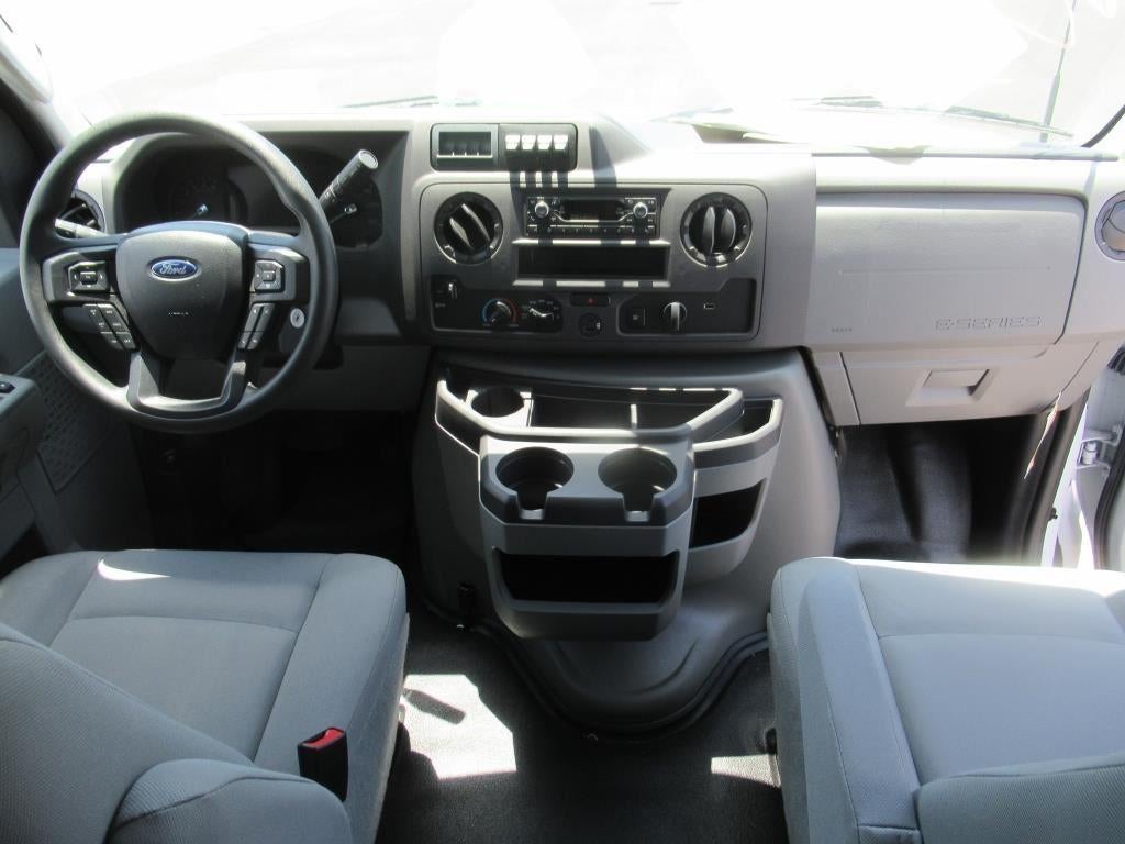 2024 Ford E-Series Cutaway E350