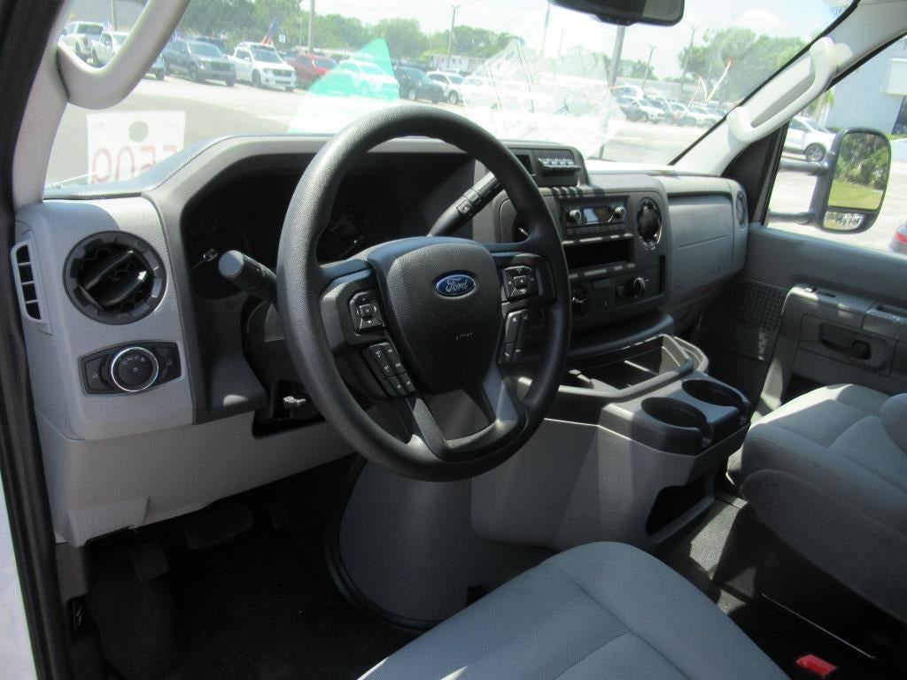 2024 Ford E-Series Cutaway E350