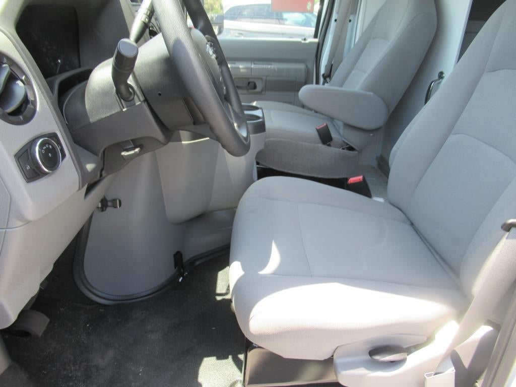 2024 Ford E-Series Cutaway E350