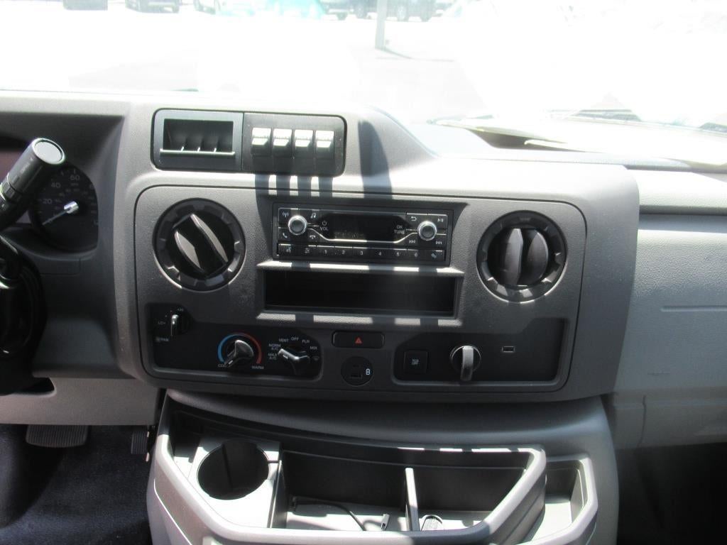 2024 Ford E-Series Cutaway E350