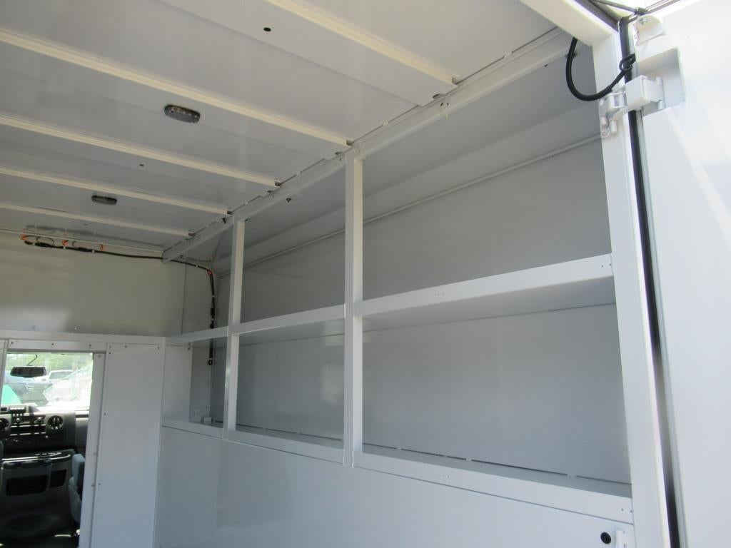 2024 Ford E-Series Cutaway E350