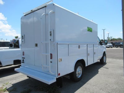 2024 Ford E-Series Cutaway E350