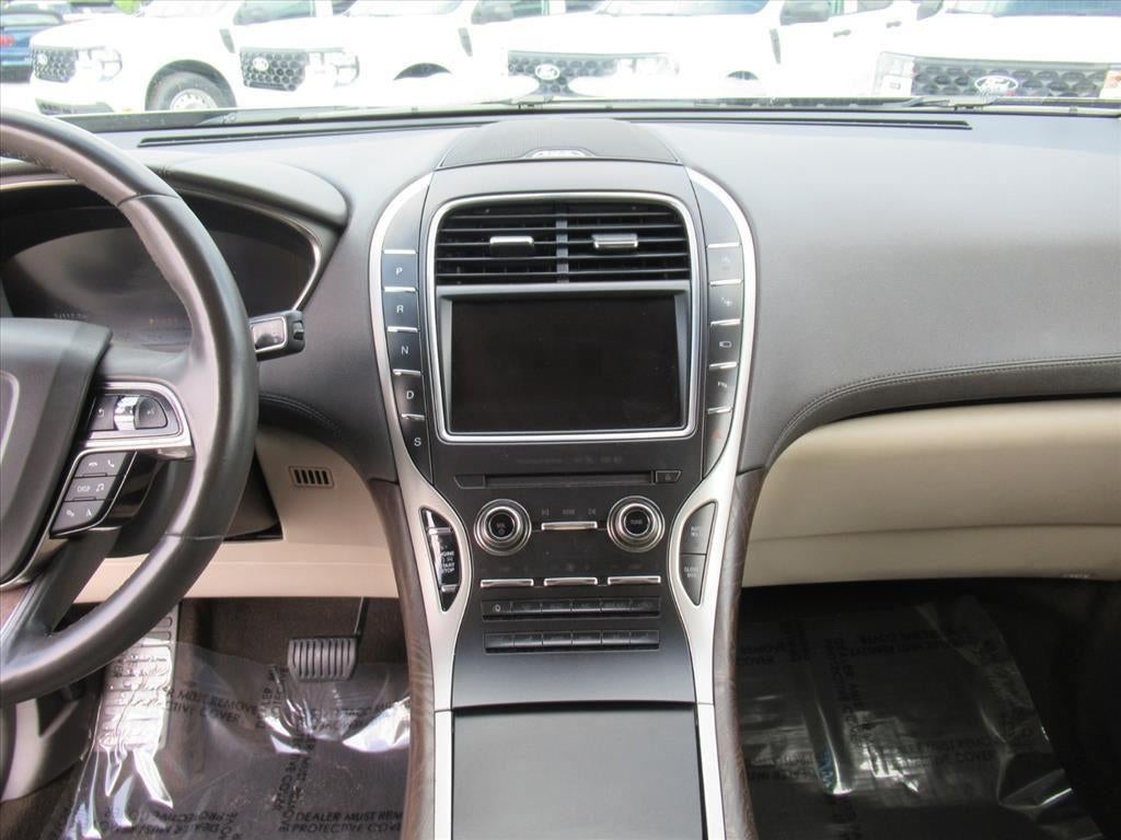 2019 Lincoln Nautilus Reserve