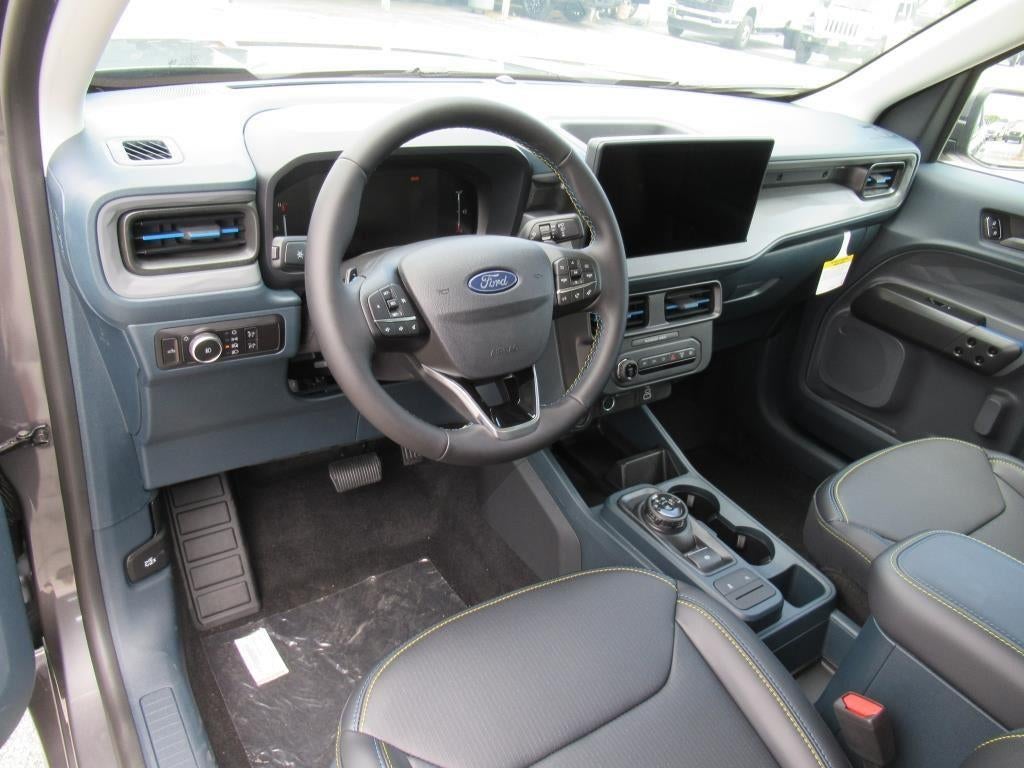 2025 Ford Maverick Lobo Standard