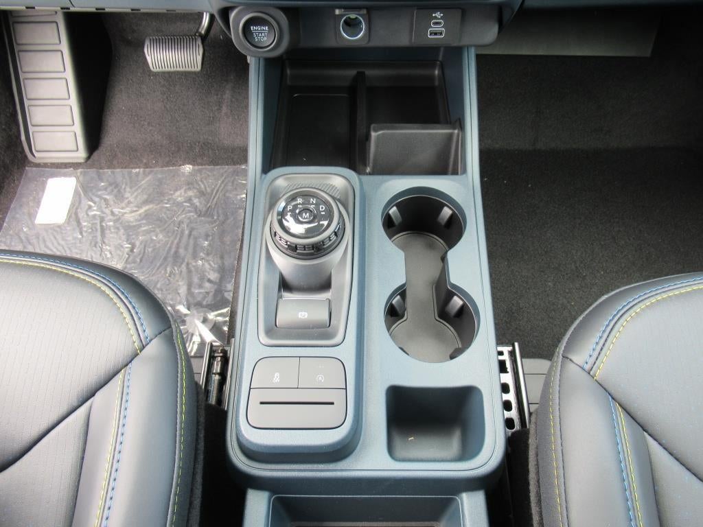 2025 Ford Maverick Lobo Standard