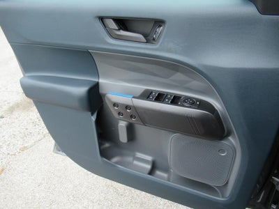 2025 Ford Maverick Lobo Standard