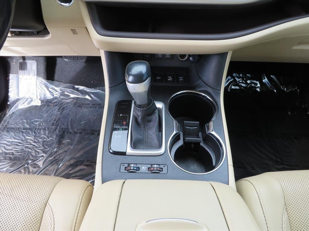 2017 Toyota Highlander Limited Platinum