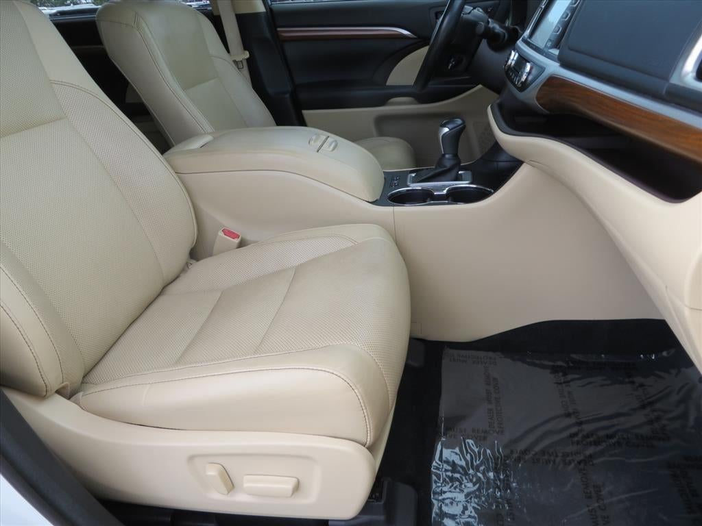 2017 Toyota Highlander Limited Platinum