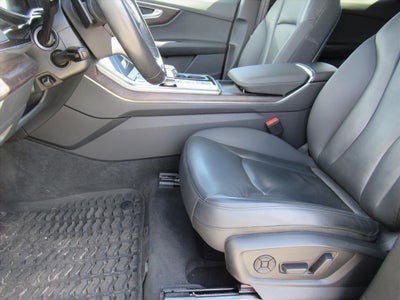2021 Audi Q7 Premium Plus