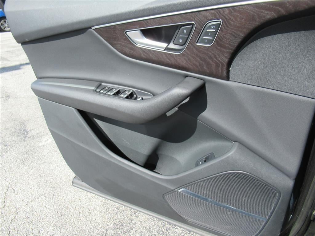 2021 Audi Q7 Premium Plus