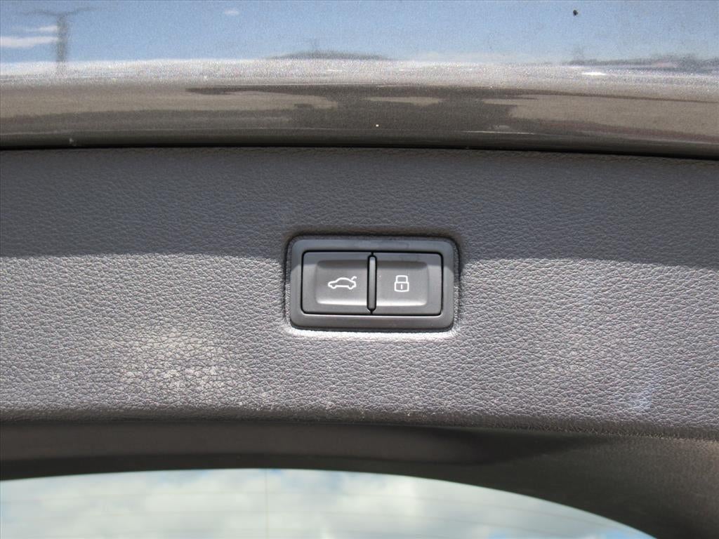 2021 Audi Q7 Premium Plus