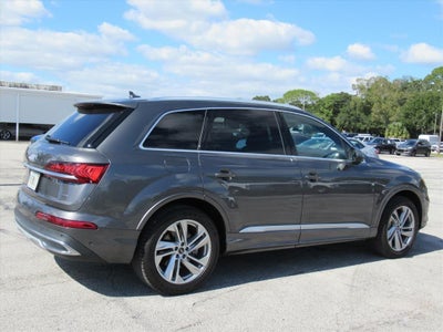 2021 Audi Q7 Premium Plus