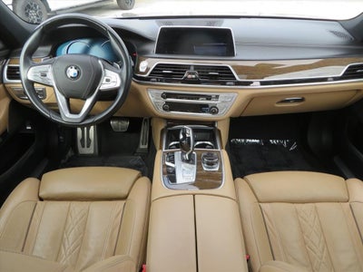 2018 BMW 7 Series 740i